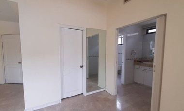 VIA LA COSTA LAGUNA CLUB CON VISTA AL LAGO