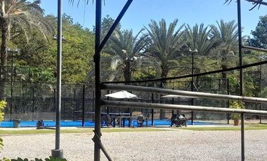 VIA LA COSTA LAGUNA CLUB CON VISTA AL LAGO