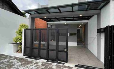 RUMAH HOMY DENGAN KONSEP INDUSTRIAL MODERN DEKAT KAMPUS UII