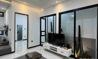 RUMAH HOMY DENGAN KONSEP INDUSTRIAL MODERN DEKAT KAMPUS UII