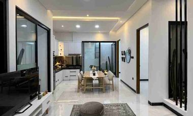 RUMAH HOMY DENGAN KONSEP INDUSTRIAL MODERN DEKAT KAMPUS UII