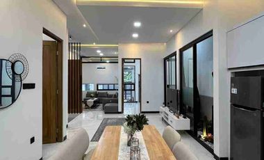 RUMAH HOMY DENGAN KONSEP INDUSTRIAL MODERN DEKAT KAMPUS UII