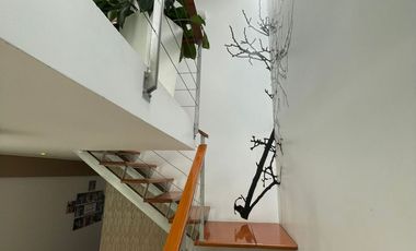 VENDO BELLO DUPLEX EN TAMBOS - FRENTE A LINDO PARQUE 🌳 - MUY CERCA AL CC CHACARILLA - FINOS ACABADOS