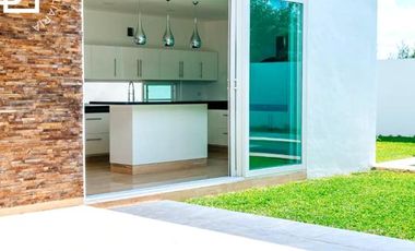 Moderna casa en renta equipada al norte de Mérida con acabados de lujo