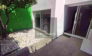 Departamento en Loma Dorada en Renta