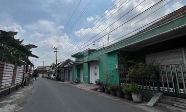 dijual rumah tengah kota solo