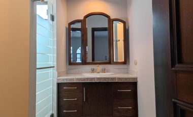 CASA EN RENTA EN LINDA VISTA GUADALUPE