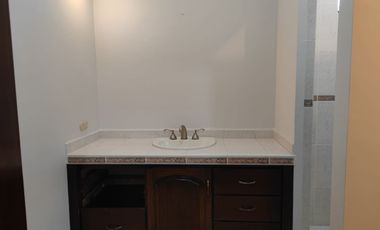 CASA EN RENTA EN LINDA VISTA GUADALUPE