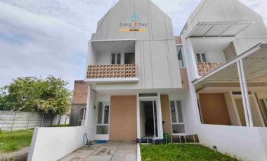 Rumah Baru 2.5 Lantai Siap Huni Dalam Townhouse Ekslusif di Pesanggrahan Jakarta Selatan