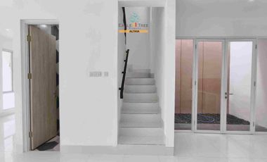 Rumah Baru 2.5 Lantai Siap Huni Dalam Townhouse Ekslusif di Pesanggrahan Jakarta Selatan