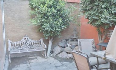 CASA EN CALLE CERRADA CON EXCELENTE ILUMINACIÓN