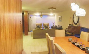 CASA EN CALLE CERRADA CON EXCELENTE ILUMINACIÓN