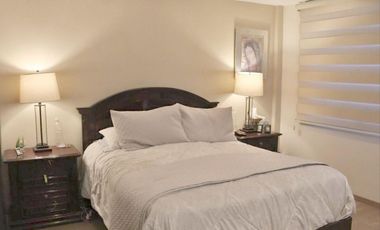 CASA EN CALLE CERRADA CON EXCELENTE ILUMINACIÓN