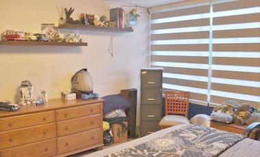 CASA EN CALLE CERRADA CON EXCELENTE ILUMINACIÓN