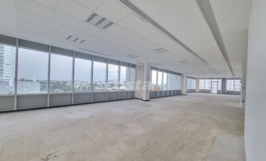 OFICINA EN VENTA EN SPECTRUM CENTRO DE CANCUN