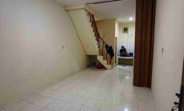 RUMAH DI KONTRKAN PADEMANGAN AKSES JALAN 1 MOBIL LEBAR 3.5x15