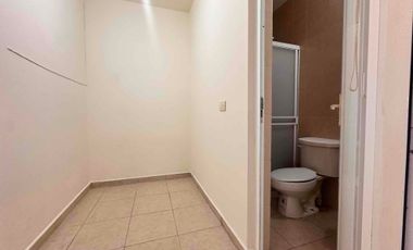 Renta de Residencia con casa club