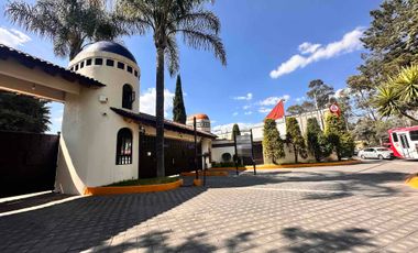 Renta de Residencia con casa club