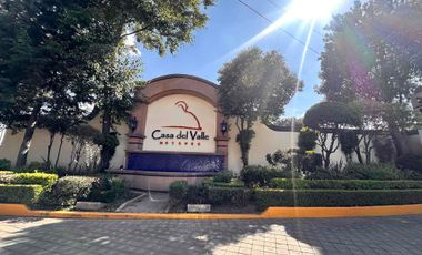 Renta de Residencia con casa club