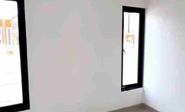 Rumah Siap Huni Tanpa DP dekat Merr