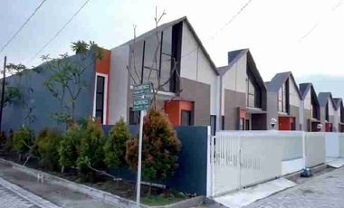 Rumah Siap Huni Tanpa DP dekat Merr