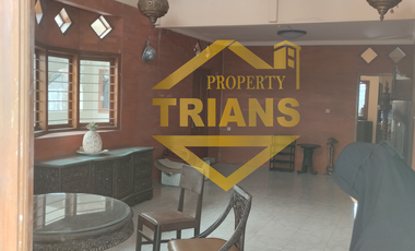 Rumah semi Villa PURBARATU sangat dekat kepusat kota