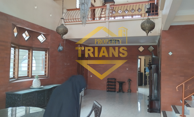 Rumah semi Villa PURBARATU sangat dekat kepusat kota