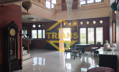 Rumah semi Villa PURBARATU sangat dekat kepusat kota