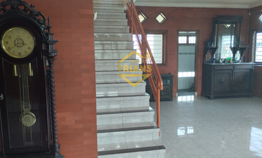 Rumah semi Villa PURBARATU sangat dekat kepusat kota