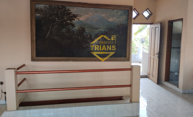 Rumah semi Villa PURBARATU sangat dekat kepusat kota