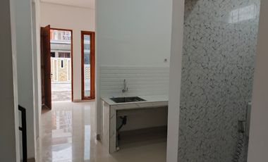 Dijual Rumah 2 Lantai Colomadu 600 jt-an dekat Toll dan Bandara