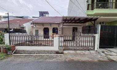 Fasilitas Mall Central Park, Taman Anggrek, Pasar Kedoya Baru, RS Siloam Kebon Jeruk, IPEKA Christian School Kedoya, Disewakan Rumah Kebon Jeruk Baru