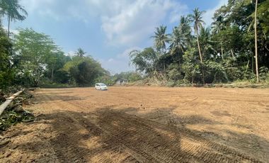 2 Unit Terakhir Barat Lapangan Denggung Sleman