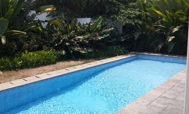 Jual Townhouse Rumah Kemang Barat Kondisi Bagus ada Pool Siap Huni Lokasi bagus