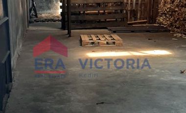 Jual Sewa Gudang Dengan Tambahan Tanah Luas di Belakang Gudang 11ru di Bogem Gurah Kab Kediri