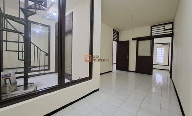Disewakan Rumah Minimalis Full Renovasi Bagus Kebon Jeruk Baru, Lingkungan Aman dan Bebas Banjir