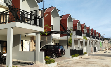 Rumah Cantik 2,5 Lantai Konsep Scandinavian Harga Murah Dekat Jalan Raya