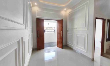 Rumah Baru 2 Lantai Siap Huni di Gentan Solo – Mewah, Lokasi Strategis, Harga Nego!