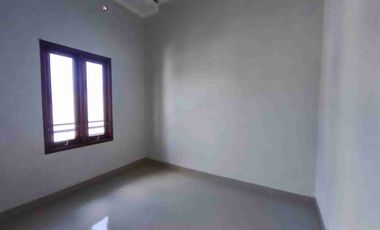 Rumah Baru 2 Lantai Siap Huni di Gentan Solo – Mewah, Lokasi Strategis, Harga Nego!