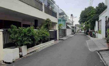 Dijual Cepat Rumah Murah Luas 164 m² di Rawamangun