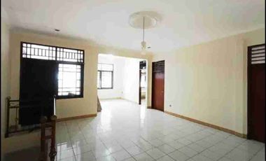 Dijual Cepat Rumah Murah Luas 164 m² di Rawamangun