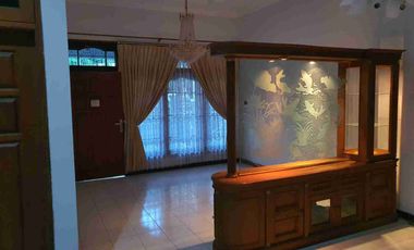 Disewakan Rumah 2 lantai di Perak Surabaya