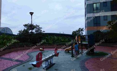 1 bedroom fuly furnished Eastwood condo with Mall access