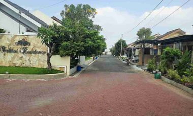 Di sewakan termurah cluster pinggir jalan Timur 1.5 km LUWES Gading