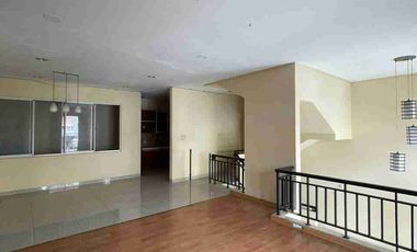 Disewakan Rumah Layar Permai Pik uk 8x15m Furnished