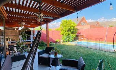 ARRIENDO CASA SECTOR PARQUE BRISAS NORTE 2 PISOS 3D+3B+ESCRITORIO+TERRAZA+QUINCHO+PISCINA+PANELES SOLARES, COLEGIOS HIGHLANDS, CABO DE HORNOS