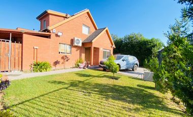 ARRIENDO CASA SECTOR PARQUE BRISAS NORTE 2 PISOS 3D+3B+ESCRITORIO+TERRAZA+QUINCHO+PISCINA+PANELES SOLARES, COLEGIOS HIGHLANDS, CABO DE HORNOS