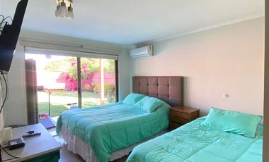 ARRIENDO CASA SECTOR PARQUE BRISAS NORTE 2 PISOS 3D+3B+ESCRITORIO+TERRAZA+QUINCHO+PISCINA+PANELES SOLARES, COLEGIOS HIGHLANDS, CABO DE HORNOS