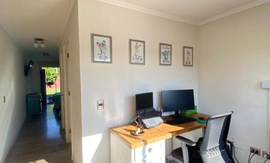 ARRIENDO CASA SECTOR PARQUE BRISAS NORTE 2 PISOS 3D+3B+ESCRITORIO+TERRAZA+QUINCHO+PISCINA+PANELES SOLARES, COLEGIOS HIGHLANDS, CABO DE HORNOS