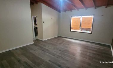 HERMOSA CASA REMODELADA 2 PISOS 3D, 2B EN LIMACHE